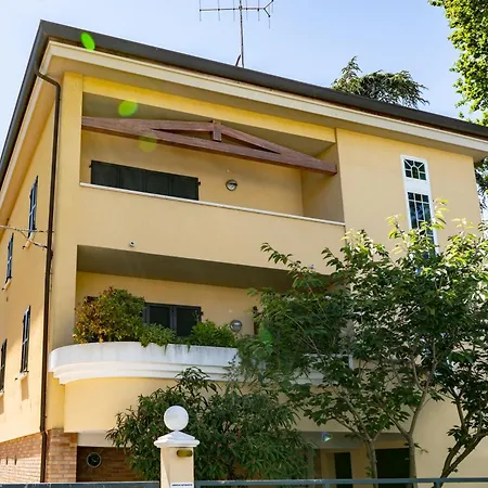 Tevere 3 *